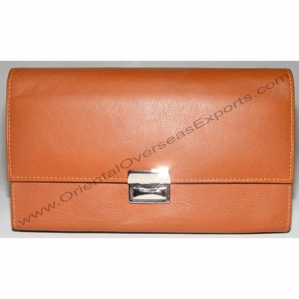 front look of leather waiters purse